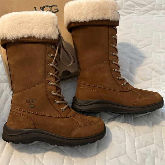 Ugg Women’s Adirondack Tall III Chestnut 6.5 - Picture 3 of 6